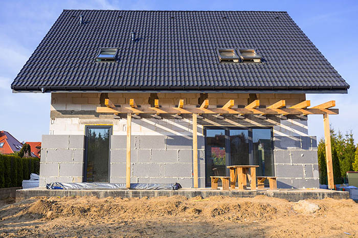 Application d'une isolation thermique sur les murs