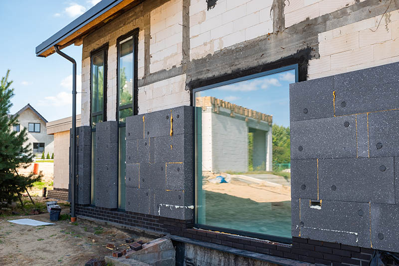 Plaque isolante extérieure : optimisez votre confort thermique