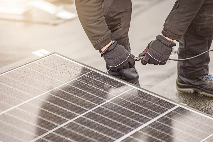 Kit panneau solaire à brancher sur prise 220v : Avis et conseils d'achat